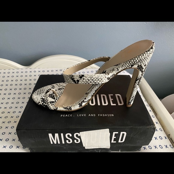 Brand new Misguided snake skin sandals - Picture 1 of 4